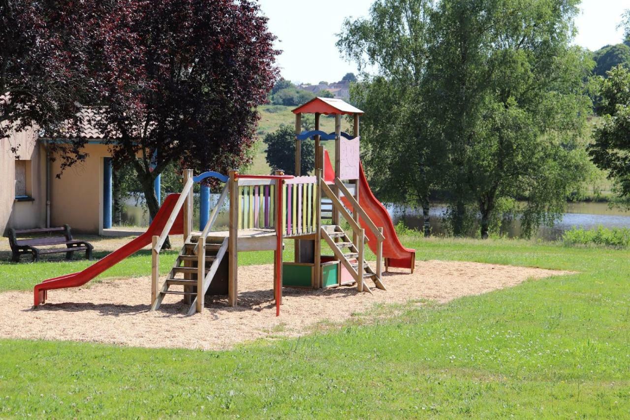Camping De Ladignac Le Long Bel Air Exteriér fotografie